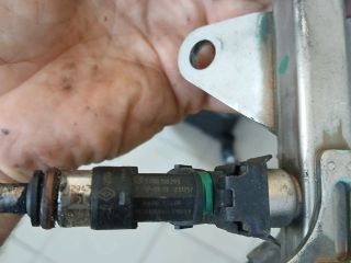 bontott RENAULT CLIO IV Porlasztó Sor / Híd