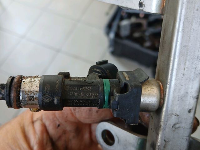 bontott RENAULT CLIO IV Porlasztó Sor / Híd