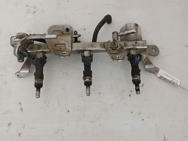 bontott RENAULT CLIO IV Porlasztó Sor / Híd