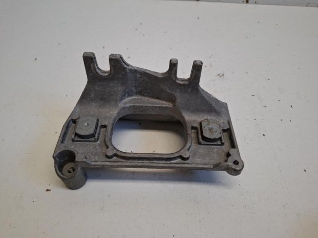 bontott RENAULT CLIO IV Váltó Tartó Bak (Pozíciófüggetlen)