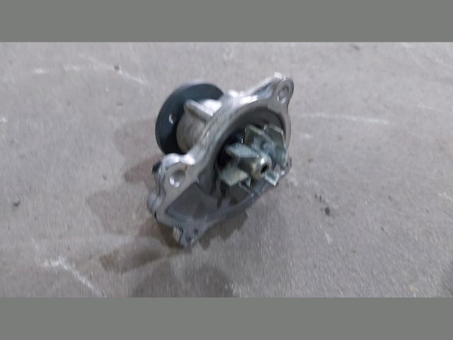 bontott RENAULT CLIO IV Vízpumpa