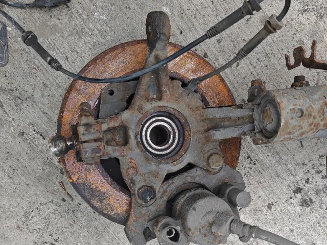 bontott RENAULT CLIO IV Bal első Gólyaláb (Lengécsillapító, Rugó)