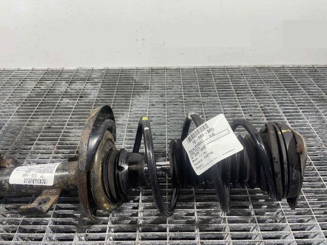 bontott RENAULT CLIO IV Első Rugó