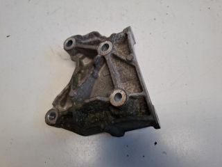 bontott RENAULT CLIO IV Generátor Tartó Bak