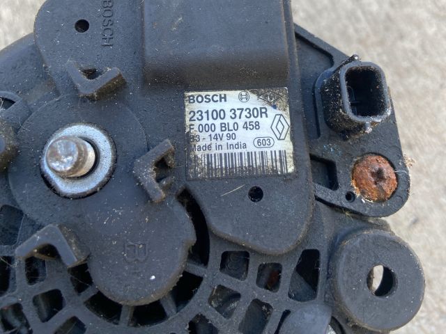 bontott RENAULT CLIO IV Generátor