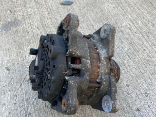 bontott RENAULT CLIO IV Generátor