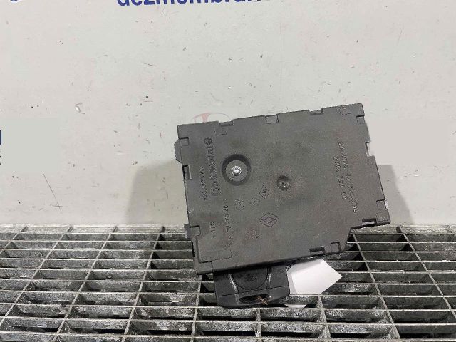 bontott RENAULT CLIO IV Gyújtáskapcsoló