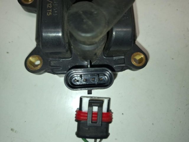 bontott RENAULT CLIO IV Gyújtótrafó