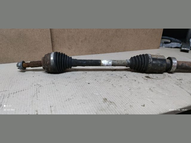 bontott RENAULT CLIO IV Jobb Féltengely