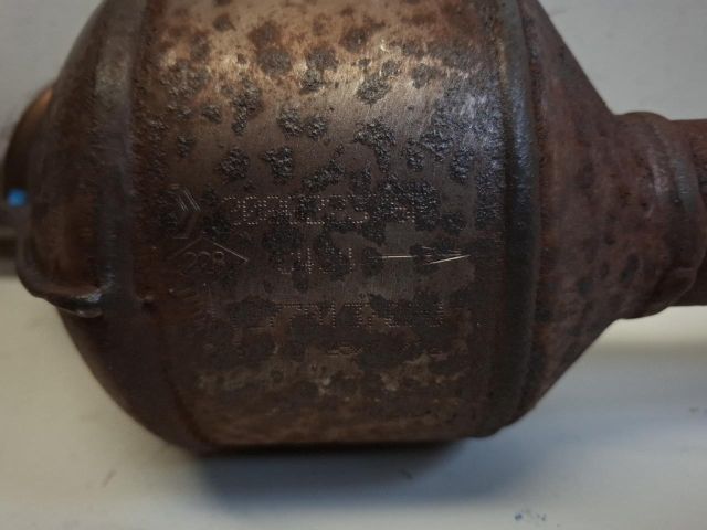 bontott RENAULT CLIO IV Katalizátor