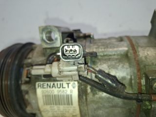 bontott RENAULT CLIO IV Klímakompresszor