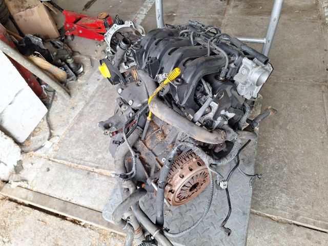 bontott RENAULT CLIO IV Komplett Motor (Segédberendezésekkel)