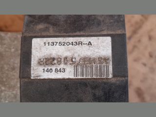 bontott RENAULT CLIO IV Motor Tartó Bak Jobb