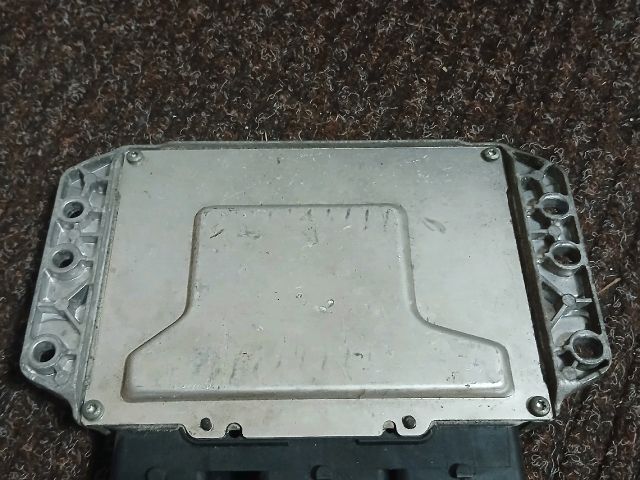 bontott RENAULT CLIO IV Motorvezérlő