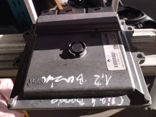 bontott RENAULT CLIO IV Motorvezérlő