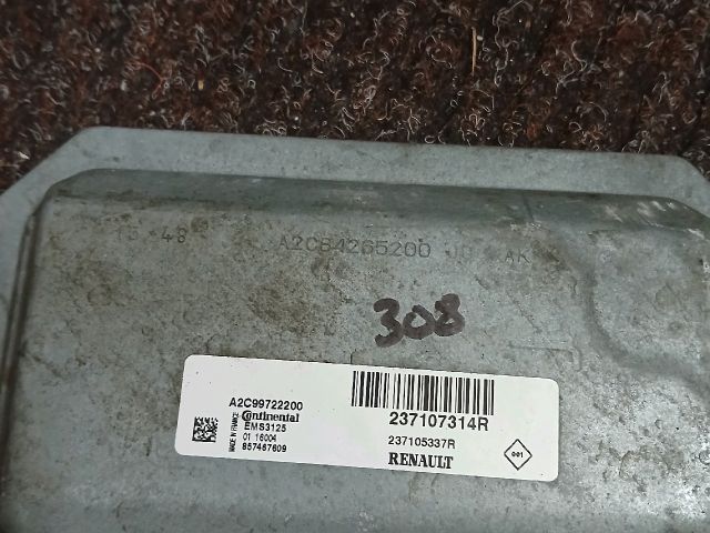 bontott RENAULT CLIO IV Motorvezérlő