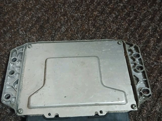 bontott RENAULT CLIO IV Motorvezérlő