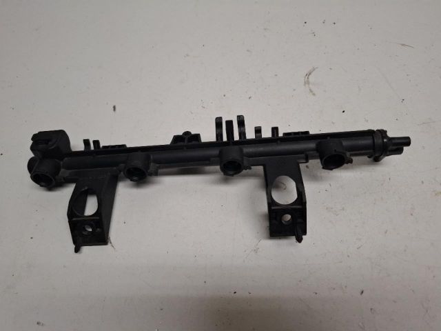 bontott RENAULT CLIO IV Nagynyomású Üzemanyag Gyűjtőcső