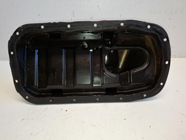 bontott RENAULT CLIO IV Olajteknő