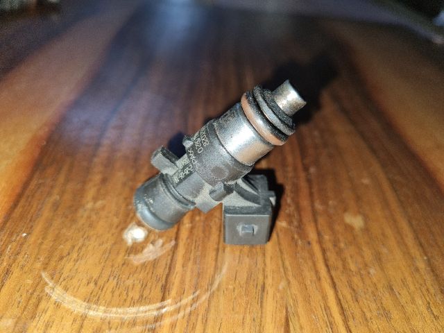 bontott RENAULT CLIO IV Porlasztó (1 db)