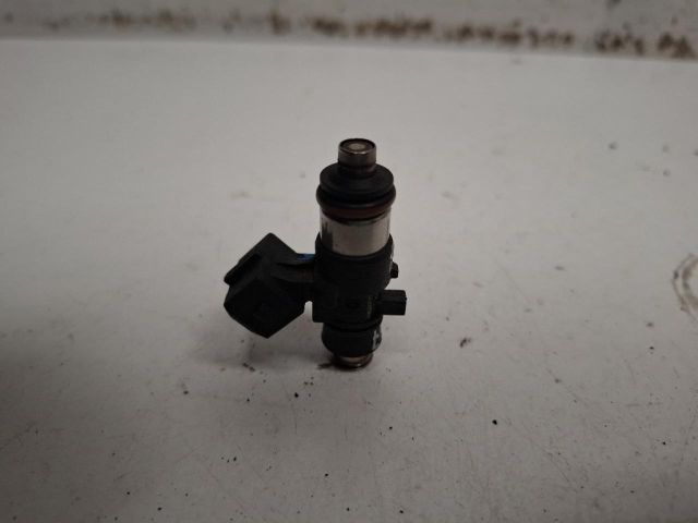 bontott RENAULT CLIO IV Porlasztó (1 db)