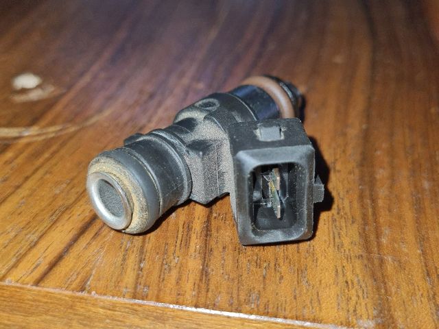 bontott RENAULT CLIO IV Porlasztó (1 db)