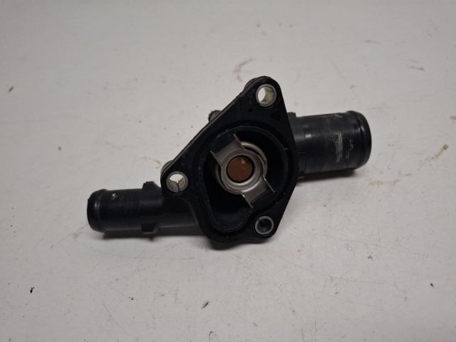 bontott RENAULT CLIO IV Termosztátház