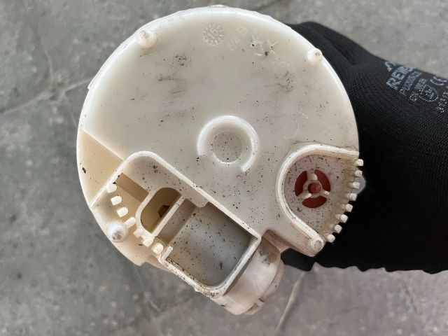 bontott RENAULT CLIO IV Üzemanyag Szivattyú