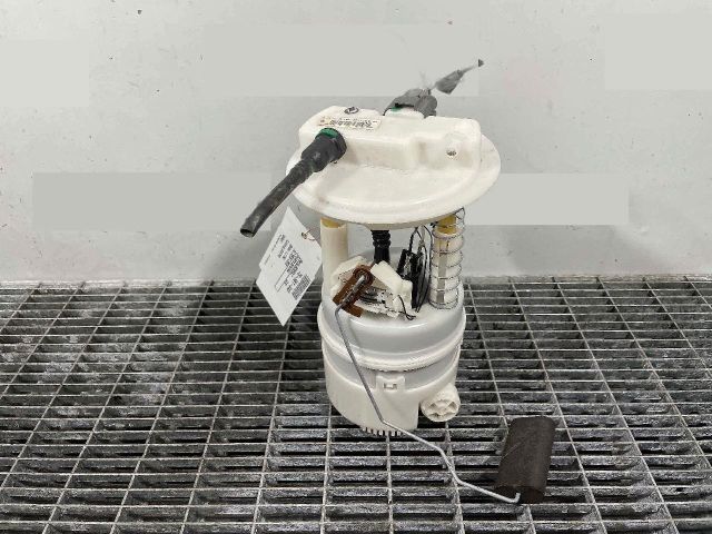 bontott RENAULT CLIO IV Üzemanyag Szivattyú