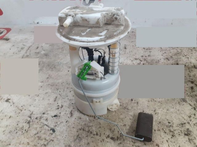 bontott RENAULT CLIO IV Üzemanyag Szivattyú