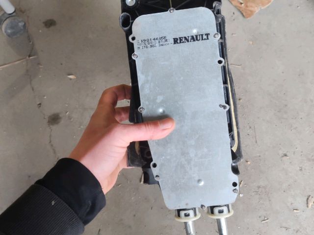 bontott RENAULT CLIO IV Váltó Kulissza