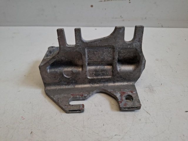 bontott RENAULT CLIO IV Váltó Tartó Bak (Pozíciófüggetlen)