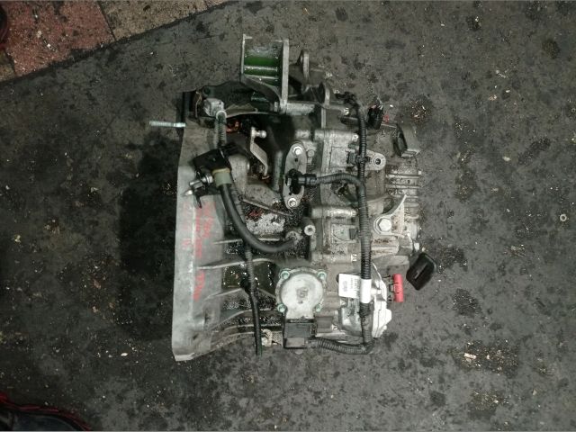 bontott RENAULT CLIO IV Automata Váltó