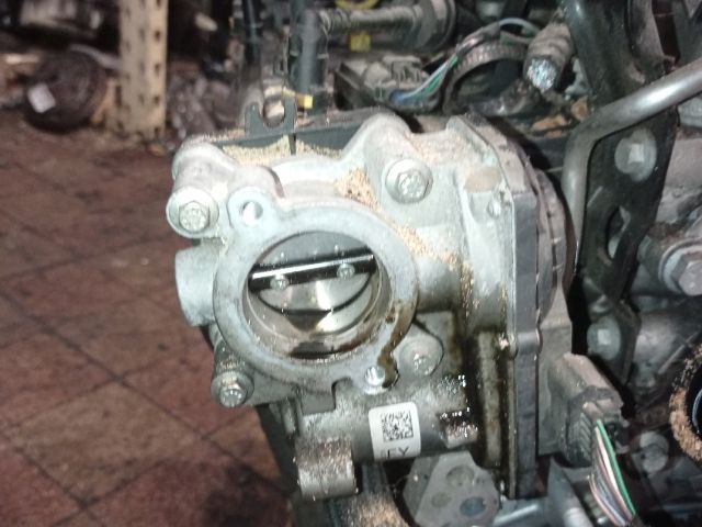 bontott RENAULT CLIO IV Fojtószelep (Elektromos)