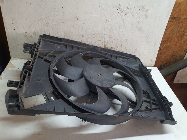 bontott RENAULT CLIO IV Hűtőventilátor