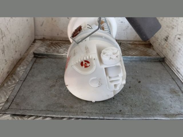 bontott RENAULT CLIO IV Üzemanyag Szivattyú