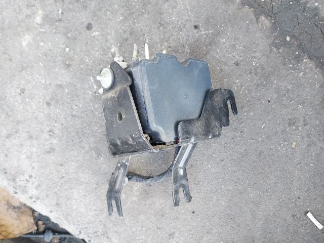 bontott RENAULT CLIO IV ABS Kocka