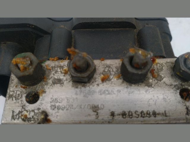 bontott RENAULT CLIO IV ABS Kocka