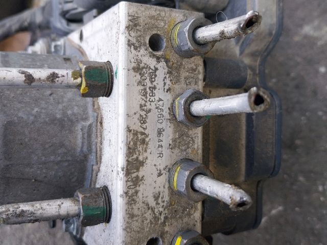 bontott RENAULT CLIO IV ABS Kocka