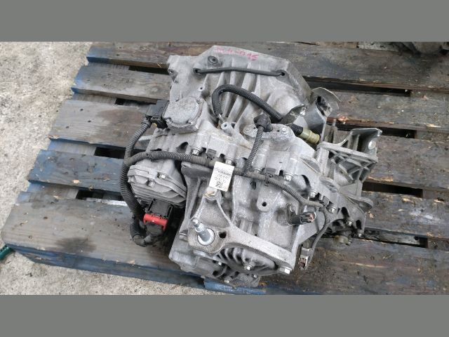 bontott RENAULT CLIO IV Automata Váltó