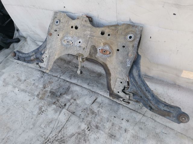 bontott RENAULT CLIO IV Első Bölcső