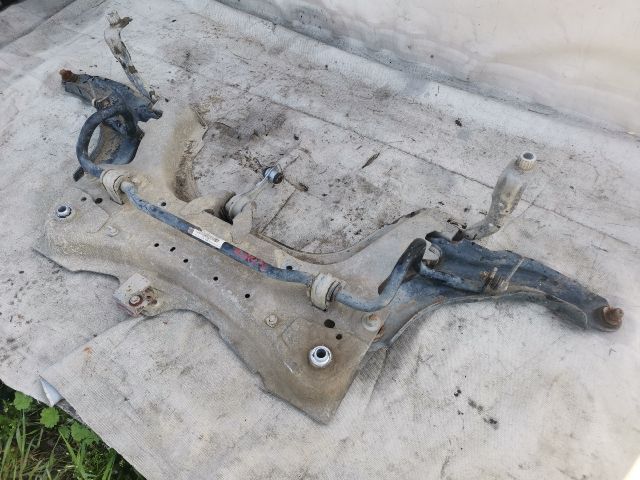 bontott RENAULT CLIO IV Első Bölcső