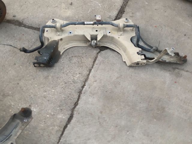 bontott RENAULT CLIO IV Első Bölcső