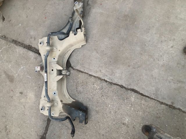 bontott RENAULT CLIO IV Első Bölcső