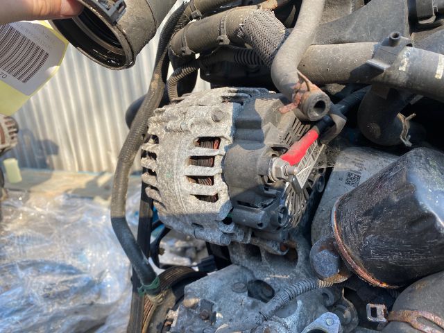 bontott RENAULT CLIO IV Generátor