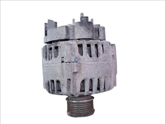 bontott RENAULT CLIO IV Generátor