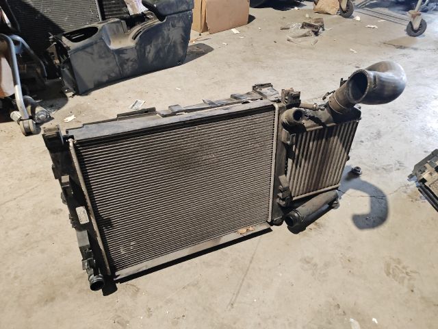 bontott RENAULT CLIO IV Hűtő Ventilátor(ok), Radiátor(ok) Szett