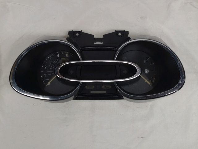 bontott RENAULT CLIO IV Kilométeróra