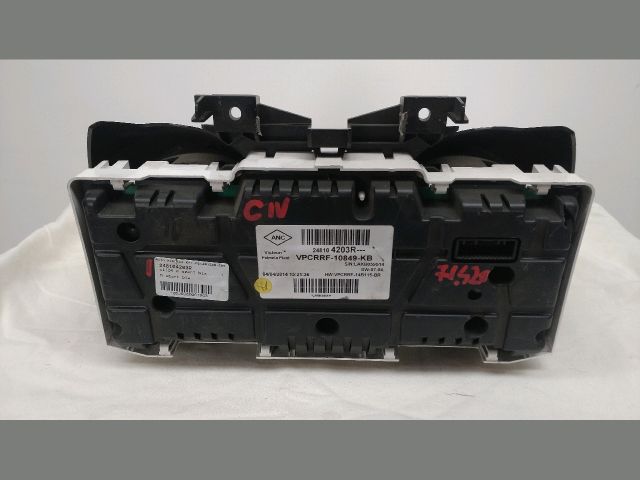 bontott RENAULT CLIO IV Kilométeróra