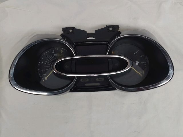 bontott RENAULT CLIO IV Kilométeróra